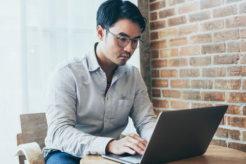 what is a data warehouse